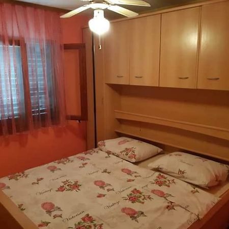 Apartmani Katica Vir Exterior photo