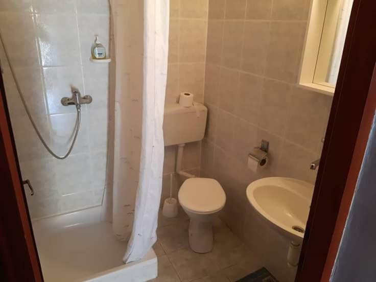 Apartmani Katica Vir Exterior photo
