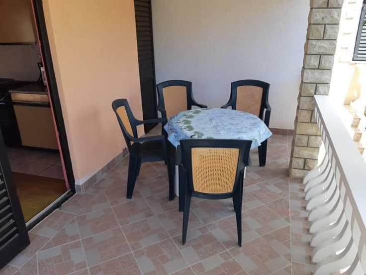 Apartmani Katica Vir Exterior photo
